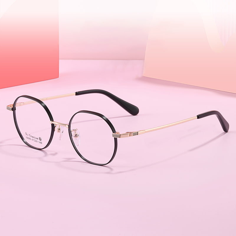 34286 Casual polygonal metalliseoslasit